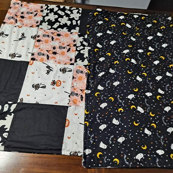 Bedding - Picture 2 of 3